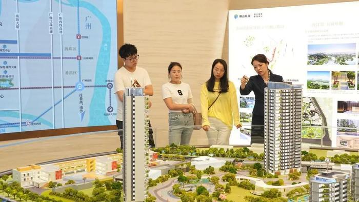 2025年免費(fèi)資料大全及7777788888管家婆升級(jí)分析，專家解讀與落實(shí)，警惕虛假包裝